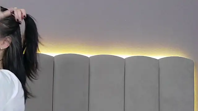 RachaelMils online show from 02-12-26, 04:12