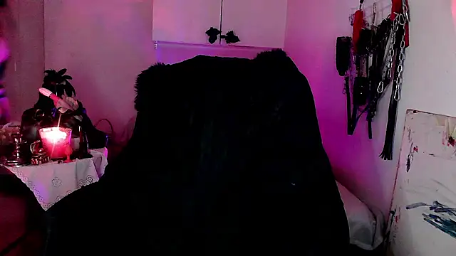 EmpressMorrigan online show from 02-08-26, 02:15