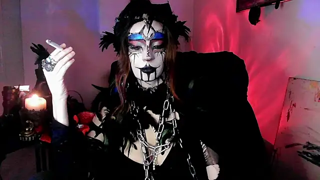 EmpressMorrigan online show from 12-17-25, 09:58