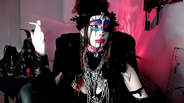 EmpressMorrigan online show from 12-18-25, 11:03