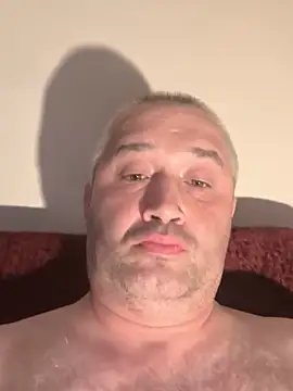 Olomoucak1982 online show from 06-18-26, 07:41