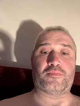 Olomoucak1982 online show from 04-01-26, 06:05