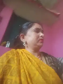 Snapshot of Your-shreya143 chatting on 06-15-26, 11:32 Your-shreya143 online show from 06-15-26, 11:32