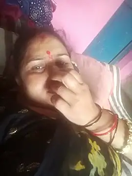 Snapshot of Your-shreya143 chatting on 06-18-26, 11:04 Your-shreya143 online show from 06-18-26, 11:04