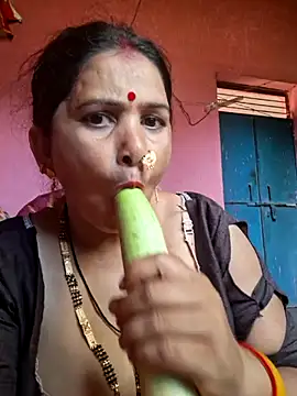 Snapshot of Your-shreya143 chatting on 07-24-26, 11:50 Your-shreya143 online show from 07-24-26, 11:50