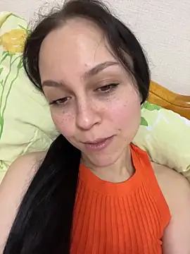 Snapshot of MonicaMercer chatting on 04-21-26, 09:05 MonicaMercer online show from 04-21-26, 09:05