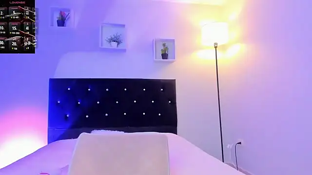 Victoria Rose  online show from 04-15-26, 03:16