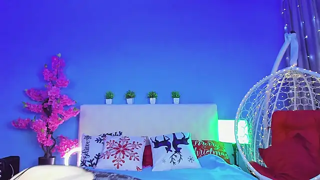 Snapshot of Gina_Gina_love chatting on 02-02-26, 01:15 Gina Gina love online show from 02-02-26, 01:15