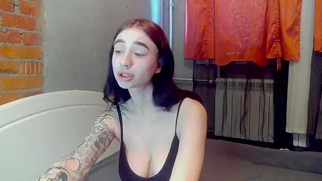 Snapshot of imChatty_Alice chatting on 05-07-26, 03:44 imChatty Alice online show from 05-07-26, 03:44