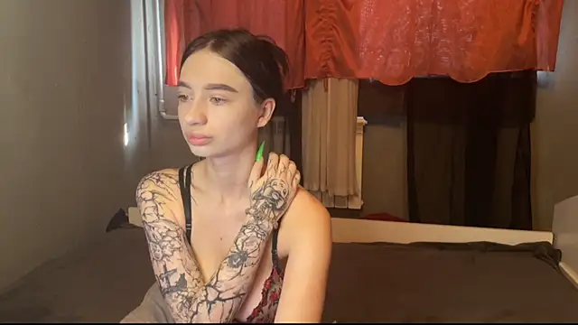 imChatty Alice online show from 07-23-26, 03:48
