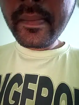 Snapshot of samsexjuice chatting on 02-23-26, 09:32 samsexjuice online show from 02-23-26, 09:32