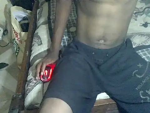 Snapshot of hotmaster_bbc chatting on 12-17-25, 12:43 hotmaster bbc online show from 12-17-25, 12:43