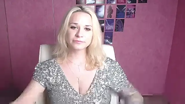 Snapshot of Melodie_Aster chatting on 05-10-26, 05:15 Melodie Aster online show from 05-10-26, 05:15