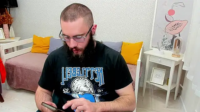 Ant Power online show from 01-10-26, 04:35