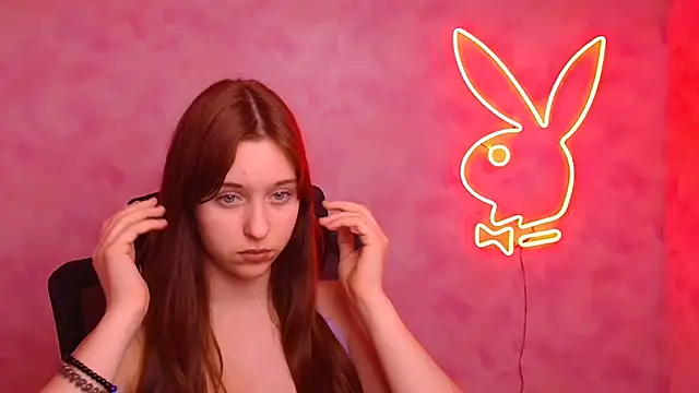 Lilu May online show from 12-04-25, 04:06