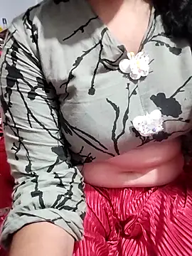 Snapshot of hottyrose69 chatting on 03-01-26, 04:01 hottyrose69 online show from 03-01-26, 04:01