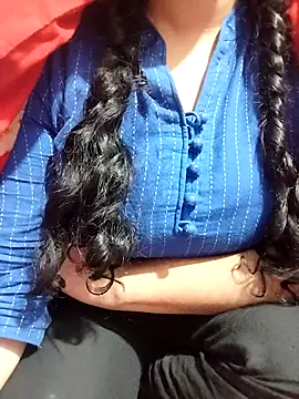 Snapshot of hottyrose69 chatting on 02-07-26, 03:14 hottyrose69 online show from 02-07-26, 03:14