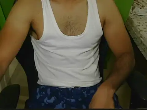 Snapshot of Michal_Fransis chatting on 05-27-26, 01:29 Michal Fransis online show from 05-27-26, 01:29