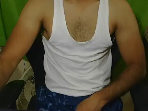 Snapshot of Michal_Fransis chatting on 05-26-26, 01:53 Michal Fransis online show from 05-26-26, 01:53