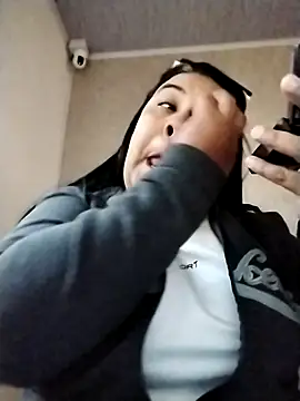 Snapshot of Carameloswing1 chatting on 12-14-25, 11:38 Carameloswing1 online show from 12-14-25, 11:38