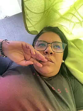 Carameloswing1 online show from 04-10-26, 09:44