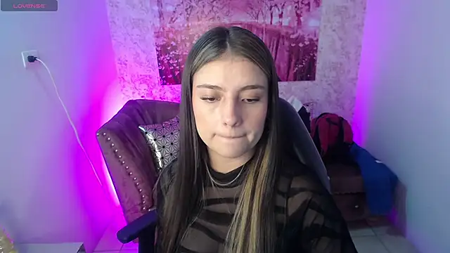 Snapshot of Diamond_juliana chatting on 02-03-26, 03:15 Diamond juliana online show from 02-03-26, 03:15