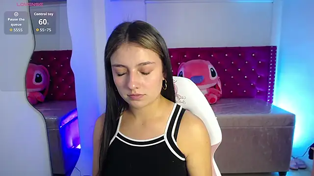 Snapshot of Diamond_juliana chatting on 02-18-26, 03:37 Diamond juliana online show from 02-18-26, 03:37