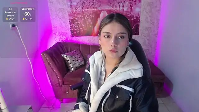 Snapshot of Diamond_juliana chatting on 02-06-26, 03:24 Diamond juliana online show from 02-06-26, 03:24