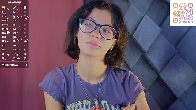 Snapshot of Ameliisun chatting on 12-20-25, 12:41 Ameliisun online show from 12-20-25, 12:41