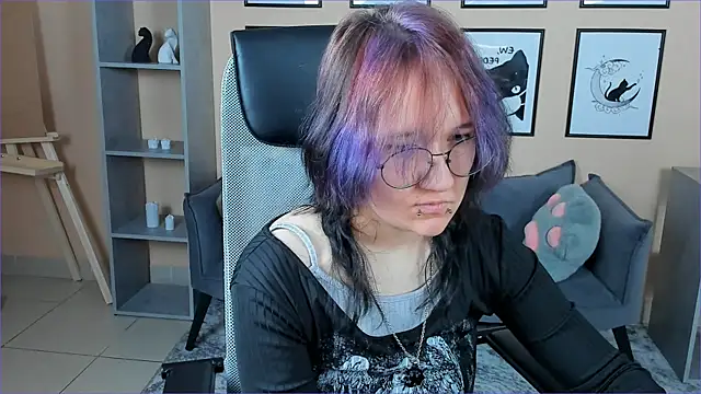 Sylvia Reed online show from 01-09-26, 10:11