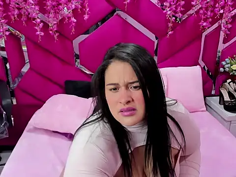 Atena Glow  online show from 01-14-26, 02:26