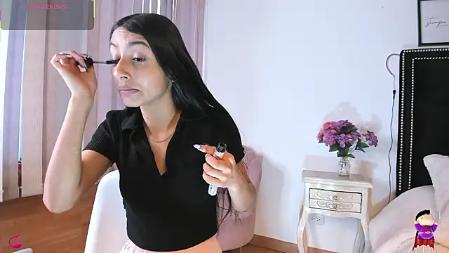 Snapshot of lya__brown chatting on 01-14-26, 12:42 lya brown online show from 01-14-26, 12:42