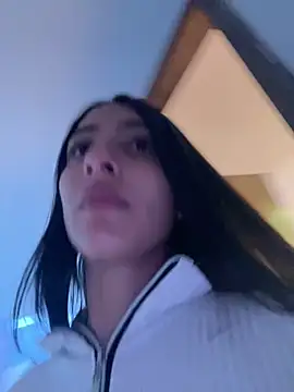 Snapshot of lya__brown chatting on 04-07-26, 11:01 lya brown online show from 04-07-26, 11:01