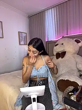 Snapshot of lya__brown chatting on 03-25-26, 11:31 lya brown online show from 03-25-26, 11:31