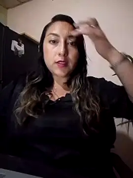 Snapshot of Valeria_montana_ chatting on 04-17-26, 12:02 Valeria montana online show from 04-17-26, 12:02
