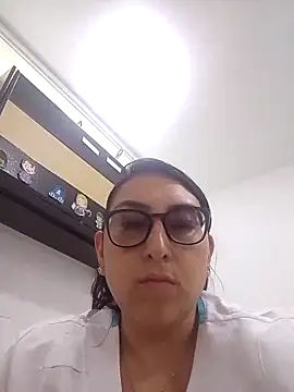 Snapshot of Valeria_montana_ chatting on 04-23-26, 05:47 Valeria montana online show from 04-23-26, 05:47