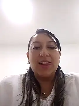 Snapshot of Valeria_montana_ chatting on 02-26-26, 01:44 Valeria montana online show from 02-26-26, 01:44