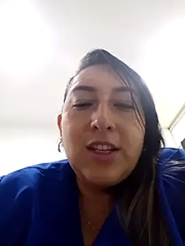 Snapshot of Valeria_montana_ chatting on 03-27-26, 01:01 Valeria montana online show from 03-27-26, 01:01