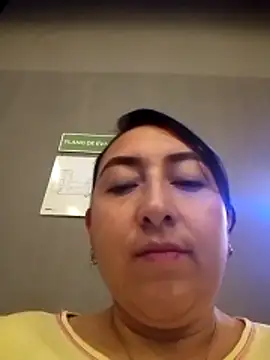 Snapshot of Valeria_montana_ chatting on 05-09-26, 01:47 Valeria montana online show from 05-09-26, 01:47