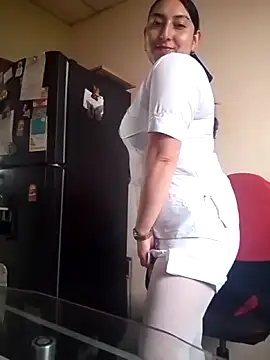 Snapshot of Valeria_montana_ chatting on 03-25-26, 10:52 Valeria montana online show from 03-25-26, 10:52