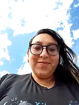 Snapshot of Valeria_montana_ chatting on 01-17-26, 02:42 Valeria montana online show from 01-17-26, 02:42