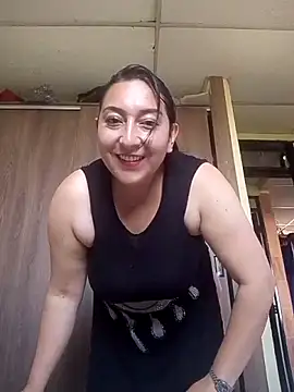 Snapshot of Valeria_montana_ chatting on 03-15-26, 08:16 Valeria montana online show from 03-15-26, 08:16