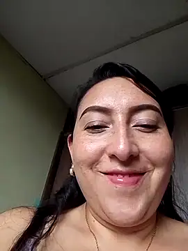 Snapshot of Valeria_montana_ chatting on 05-18-26, 09:41 Valeria montana online show from 05-18-26, 09:41