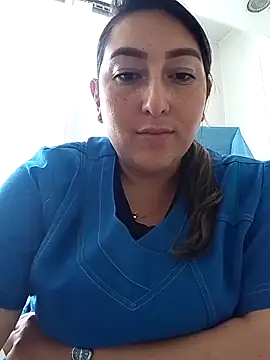 Snapshot of Valeria_montana_ chatting on 12-17-25, 05:29 Valeria montana online show from 12-17-25, 05:29