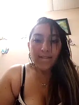 Snapshot of Valeria_montana_ chatting on 02-26-26, 01:27 Valeria montana online show from 02-26-26, 01:27