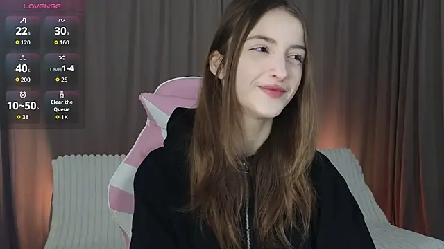 LunaKirby online show from 02-05-26, 01:07