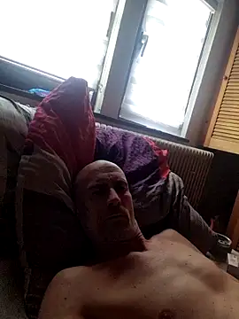 Snapshot of MR_P_Solo_Bassbitch chatting on 04-14-26, 02:44 MR P Solo Bassbitch online show from 04-14-26, 02:44