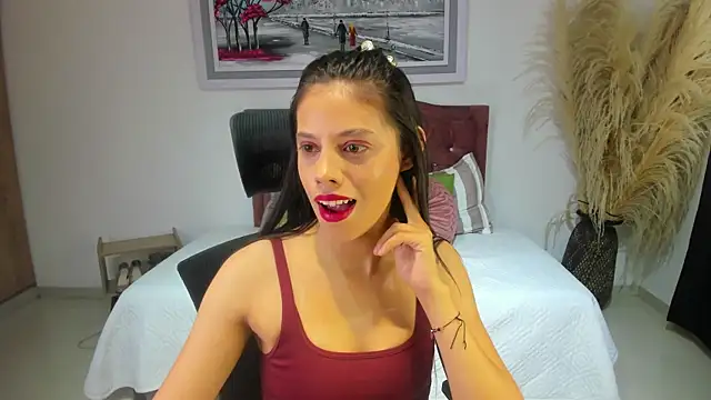 AdrianaTorres  online show from 12-17-25, 01:49