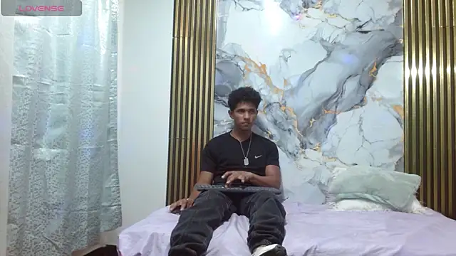 Snapshot of nasty_joel chatting on 12-15-25, 02:45 nasty joel online show from 12-15-25, 02:45