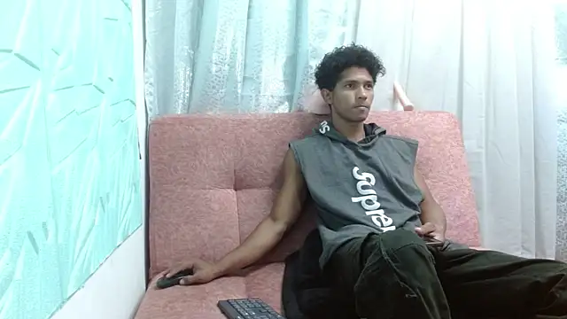 Snapshot of nasty_joel chatting on 01-06-26, 02:21 nasty joel online show from 01-06-26, 02:21